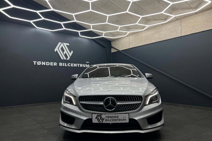 Sølv Mercedes CLA220 fra 2013