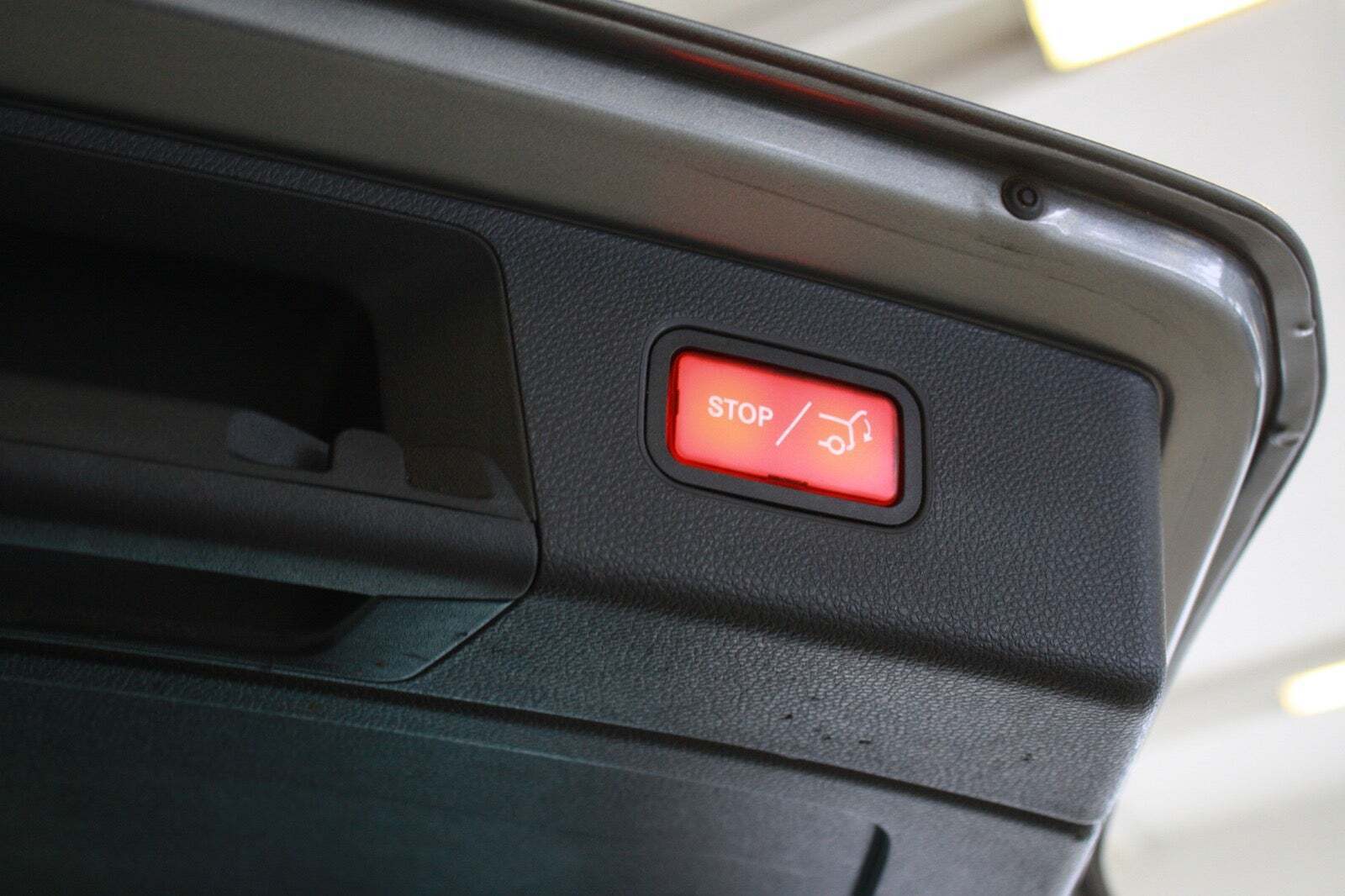 Grå Mercedes GLK220 fra 2013 set udefra