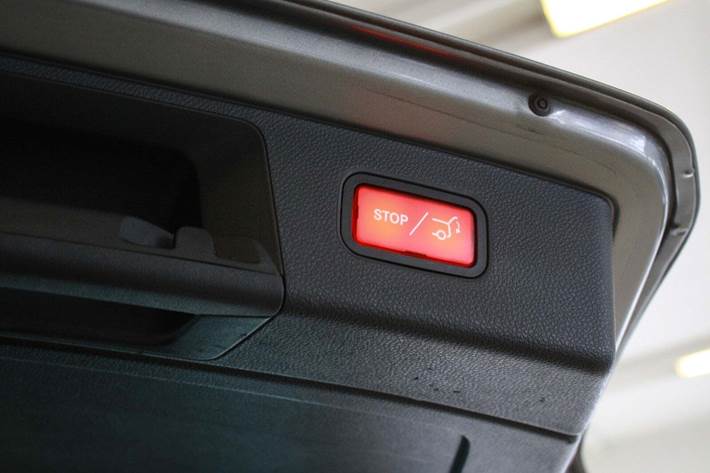 Grå Mercedes GLK220 fra 2013 set udefra