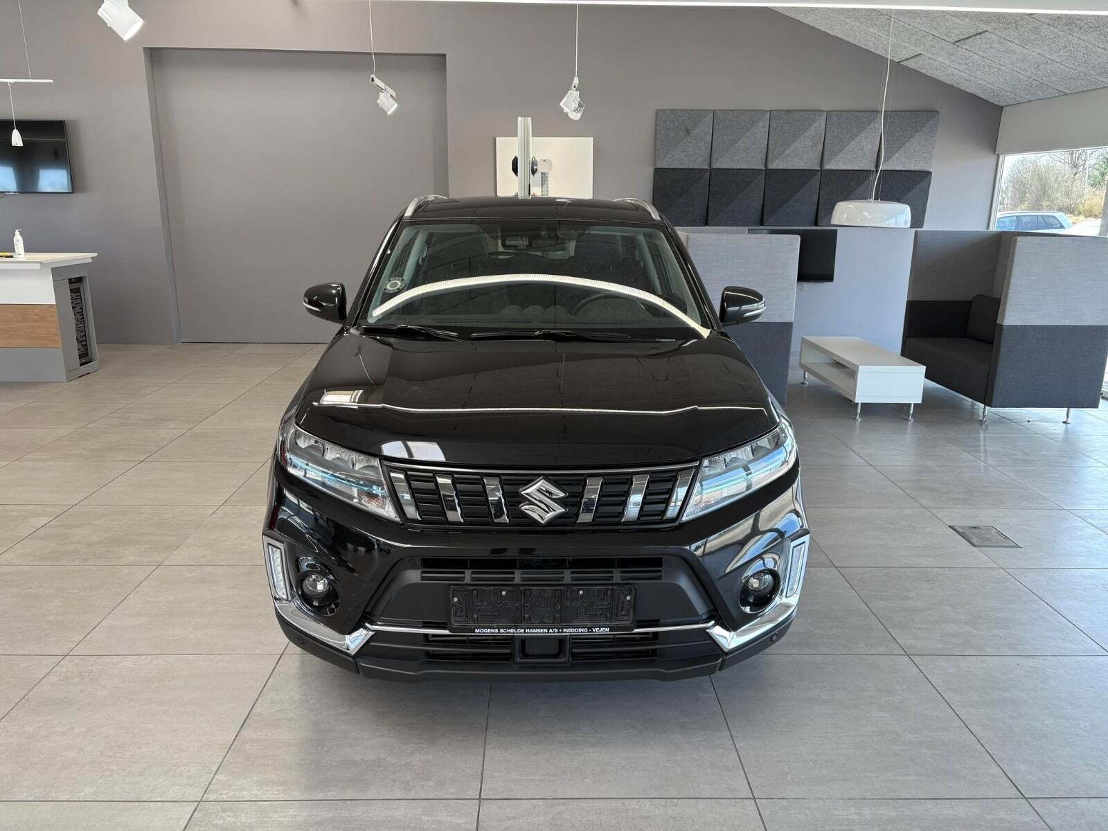 Sort Suzuki Vitara fra 2021