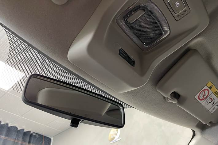 Grå Dacia Spring fra 2022