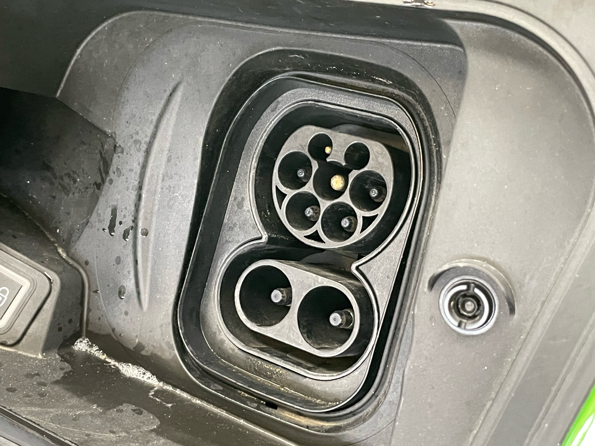 Grøn Opel Mokka-e fra 2021