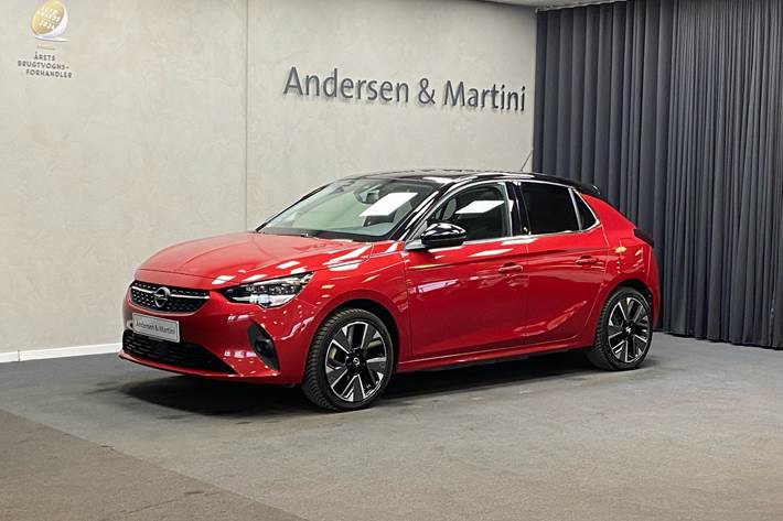 Rød Opel Corsa-e fra 2021 set udefra
