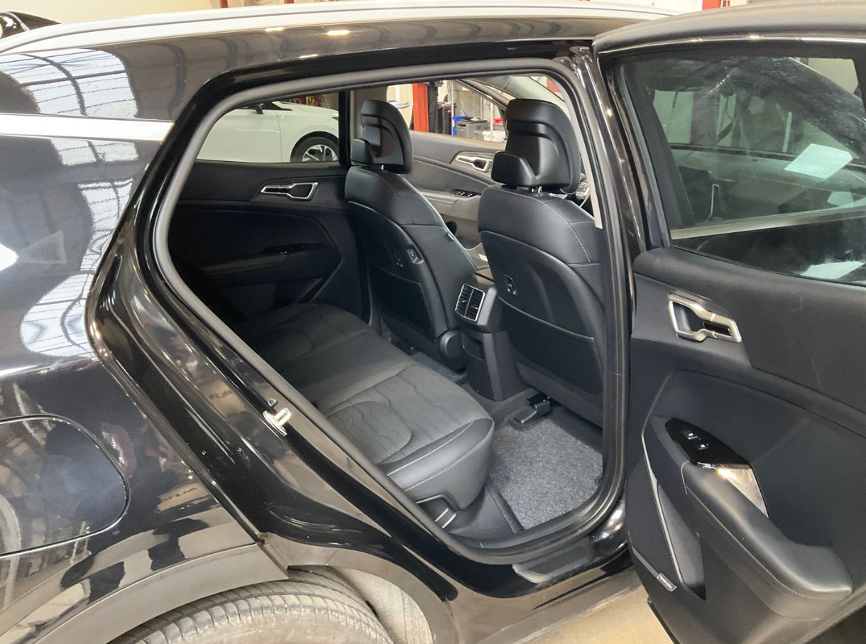 Sort Kia Sportage fra 2023