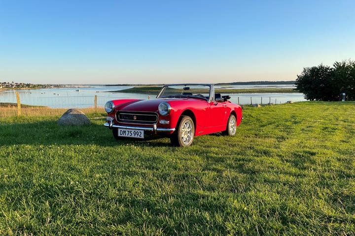 Rød MG Midget fra 1970