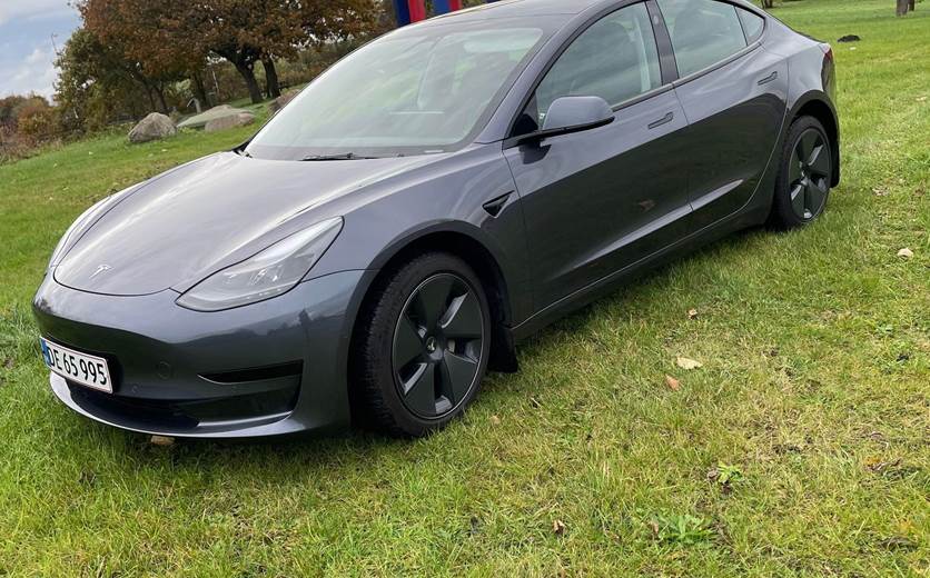 Tesla Model 3 239kW