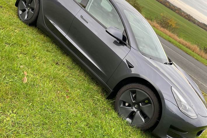 undefined Tesla Model 3 fra 2021
