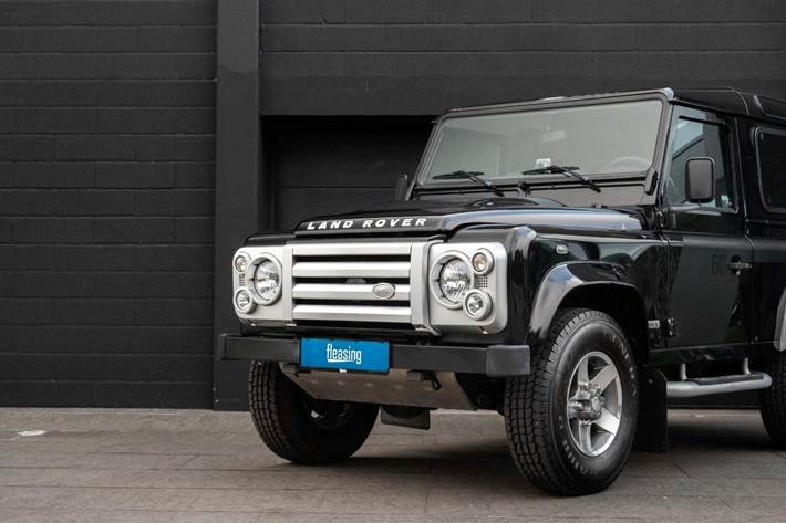 Sort Land Rover Defender 90 fra 2010