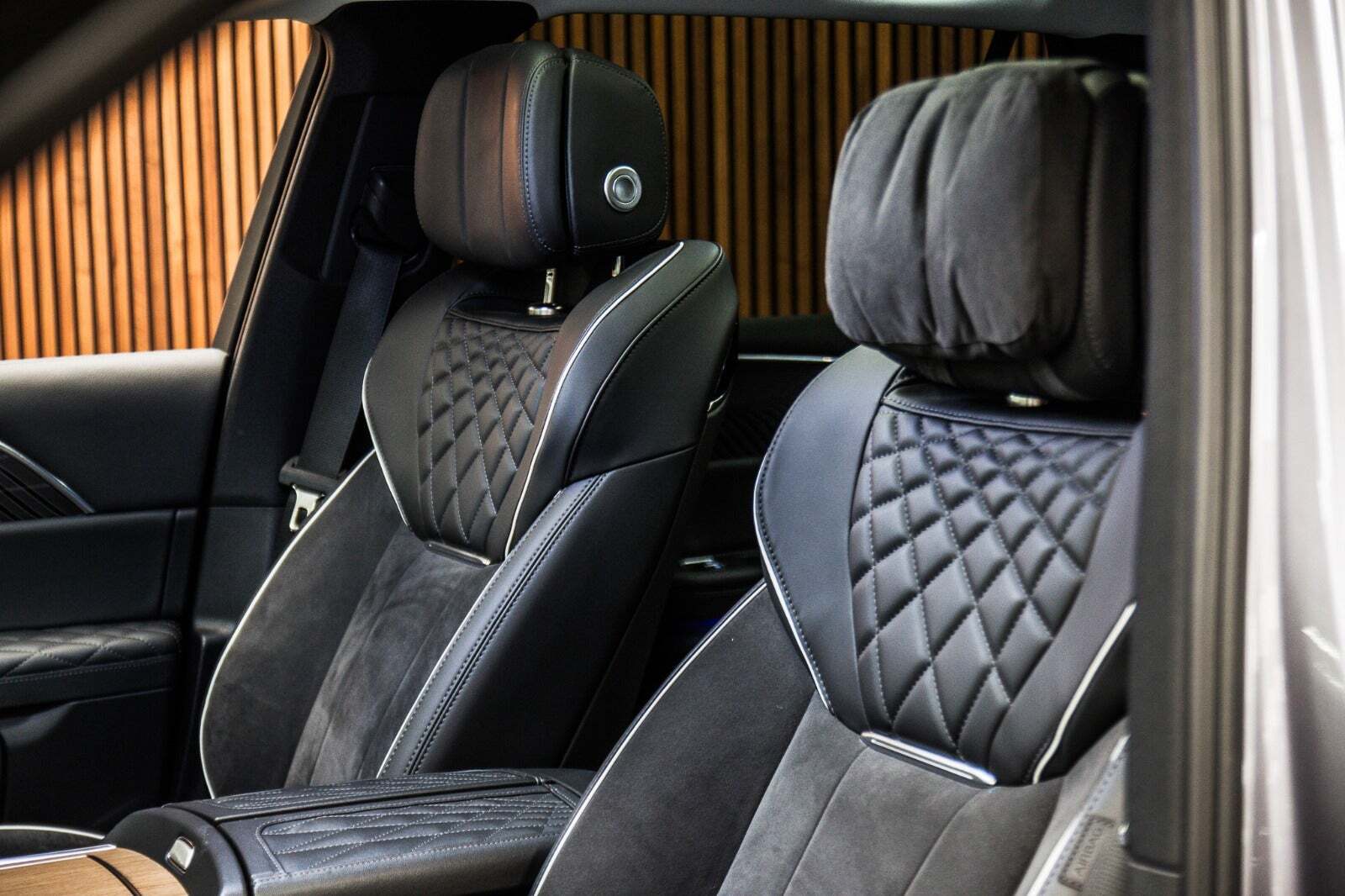 Hongqi E-HS9 99 Premium