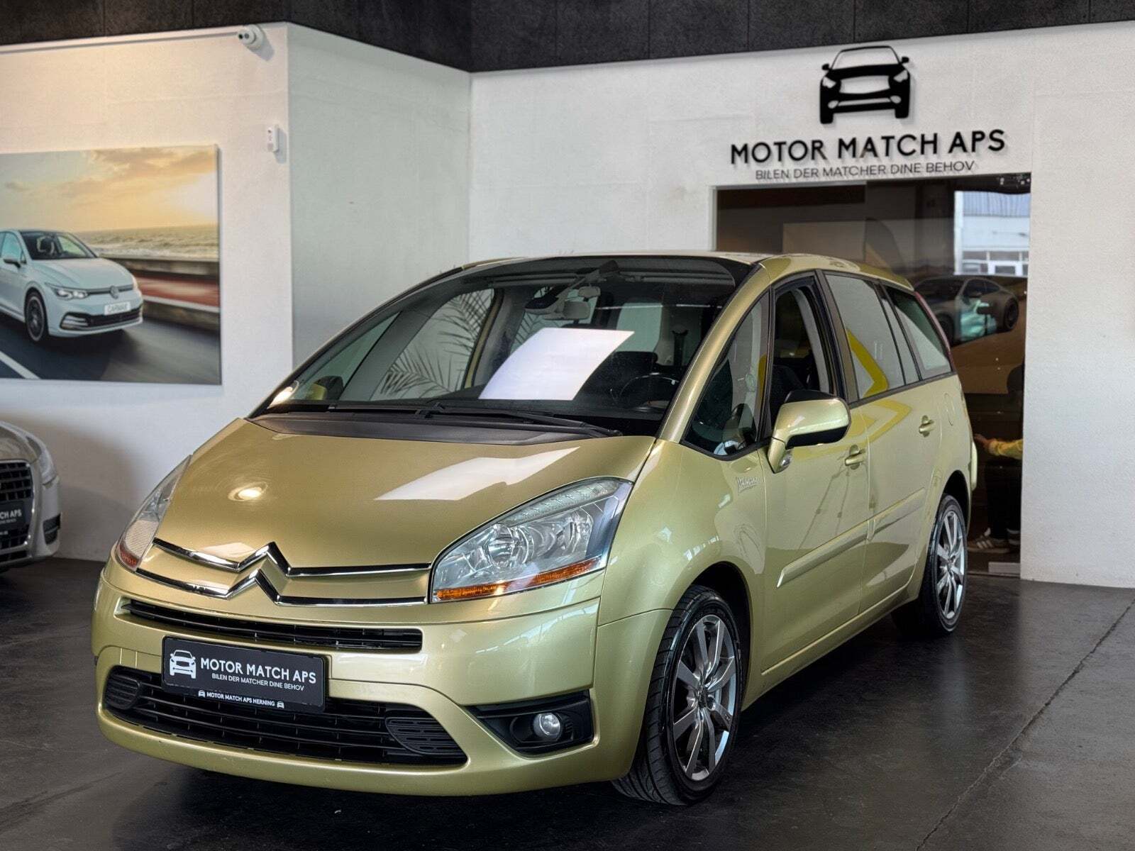 undefined Citroën Grand C4 Picasso fra 2007 set udefra