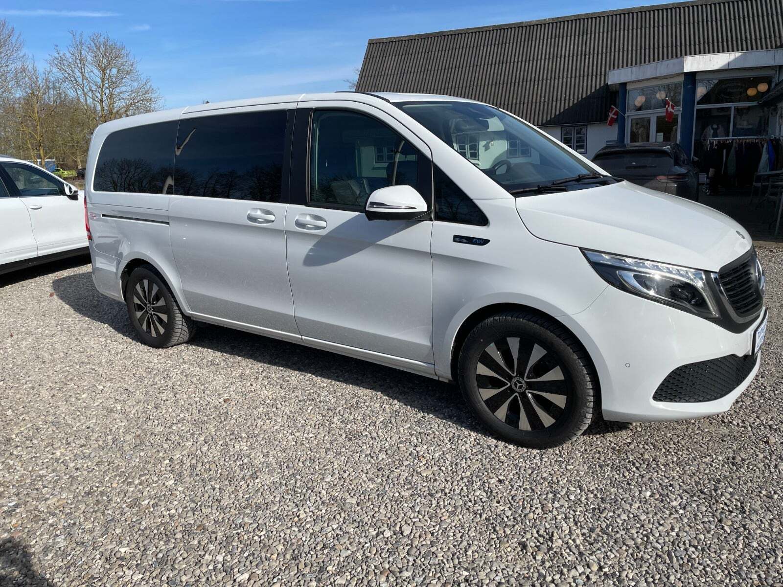 Mercedes EQV300