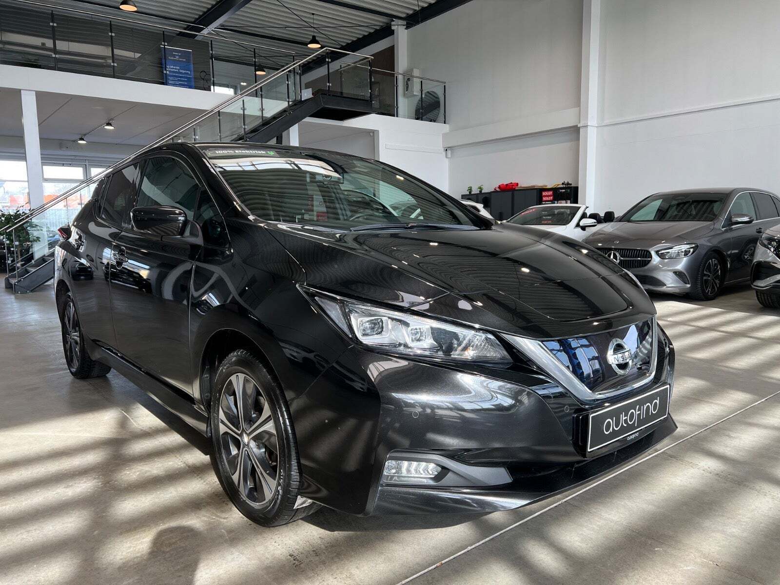 Sort Nissan Leaf fra 2021
