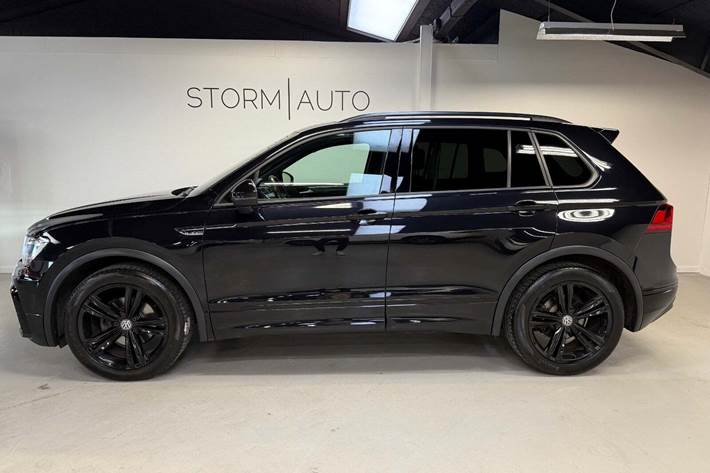 Sort VW Tiguan fra 2020