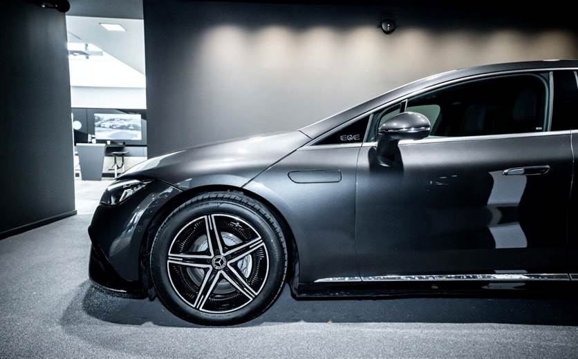 Mercedes EQE350