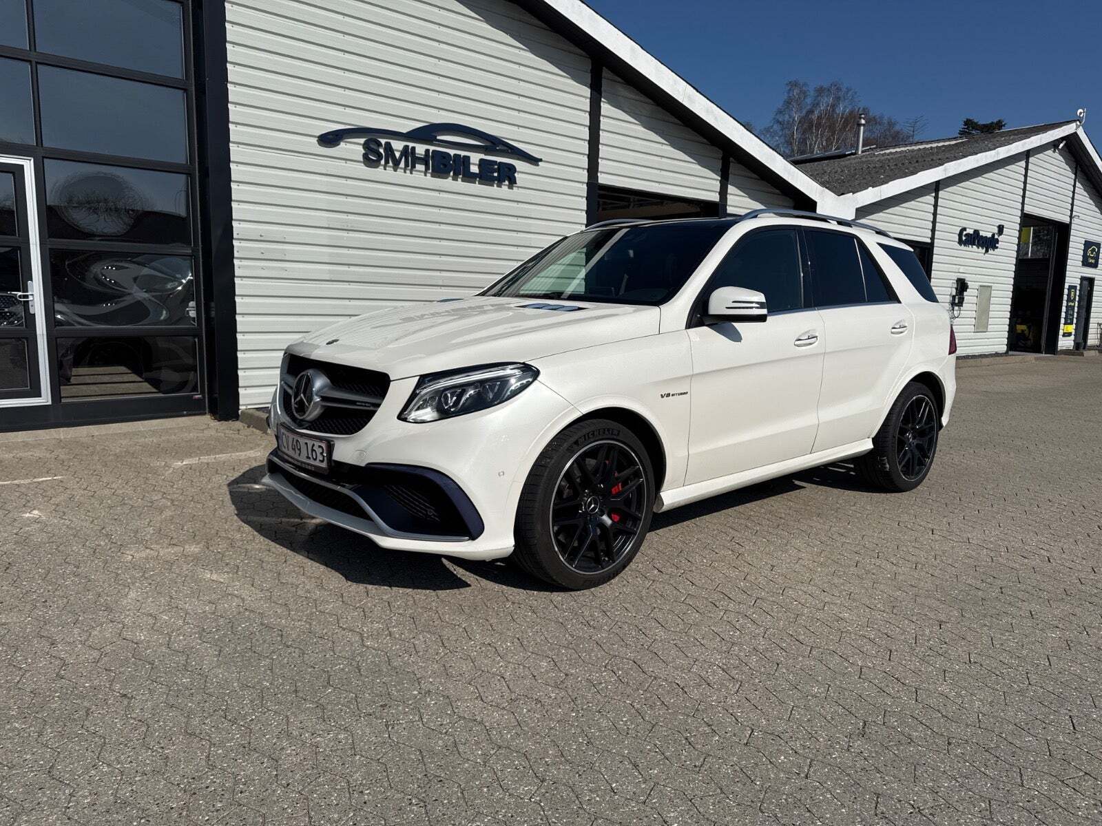 Hvid Mercedes GLE63 fra 2017