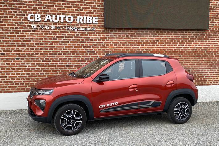 Rød Dacia Spring fra 2023