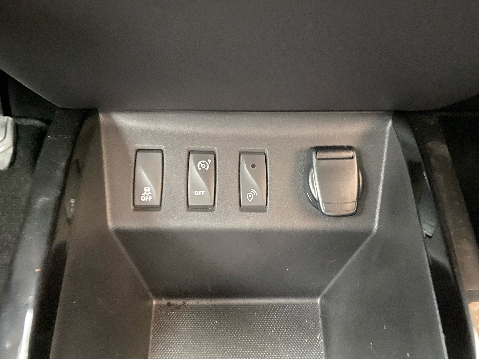 Rød Dacia Spring fra 2023