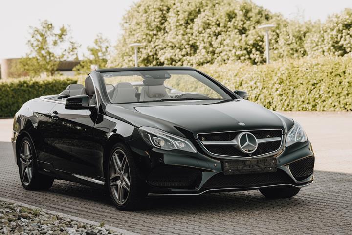 Sort Mercedes E400 fra 2014