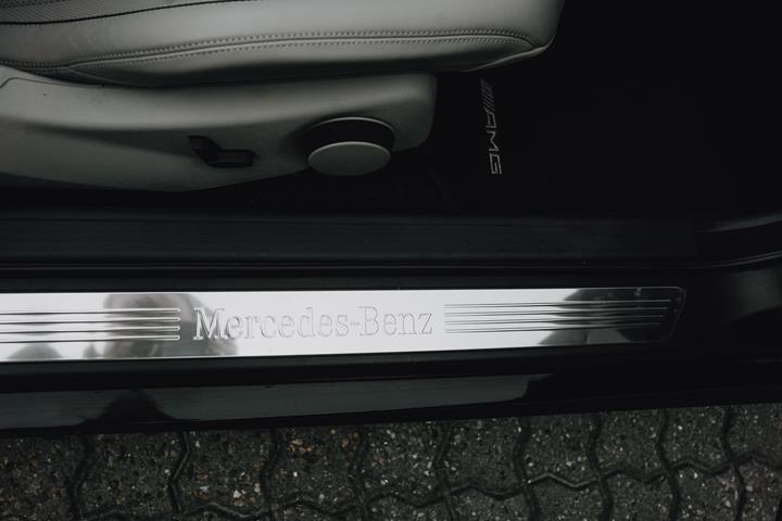 Sort Mercedes E400 fra 2014