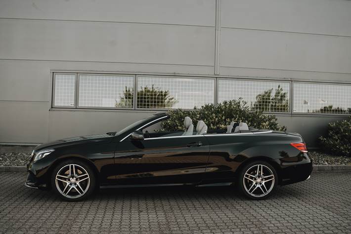 Sort Mercedes E400 fra 2014