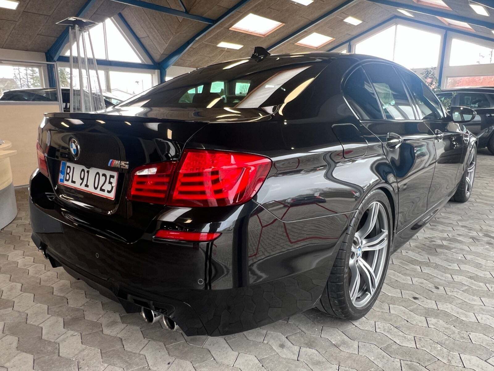 BMW M5 4,4 aut.