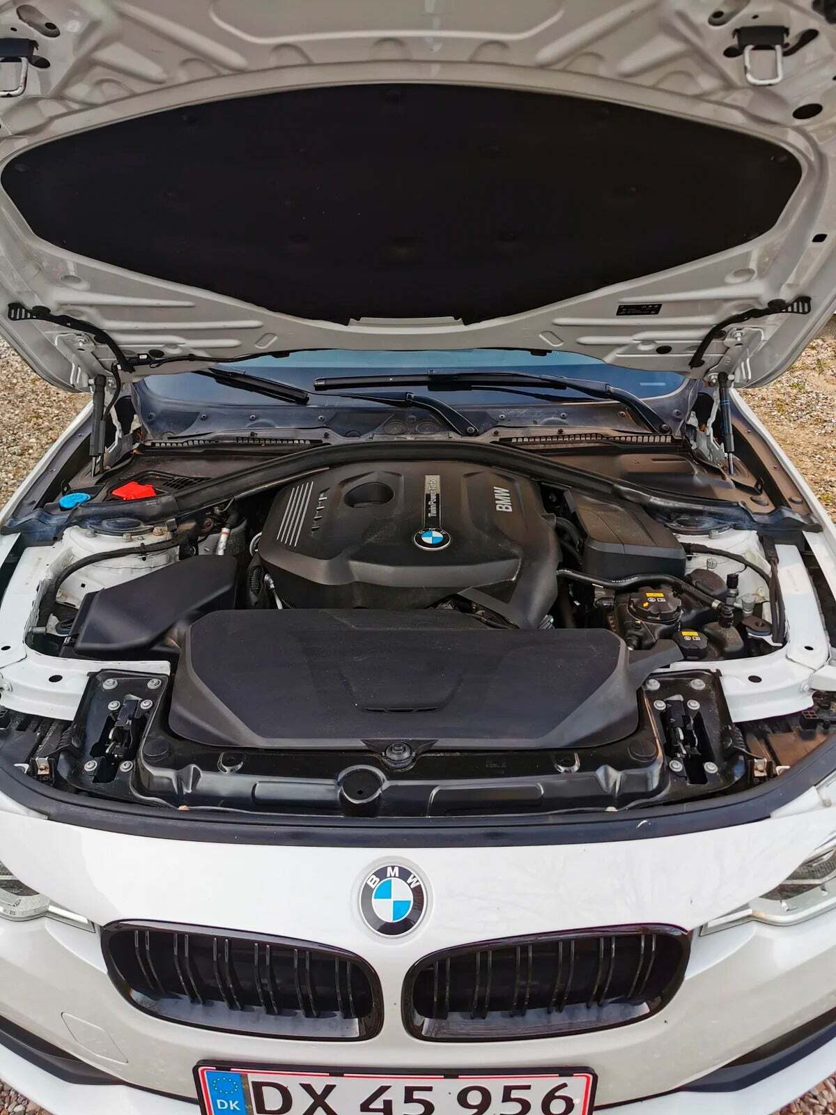 undefined BMW 320i fra 2018