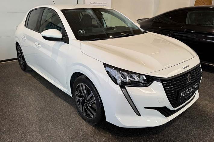 undefined Peugeot 208 fra 2021 set udefra