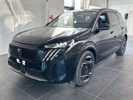 Peugeot e-5008