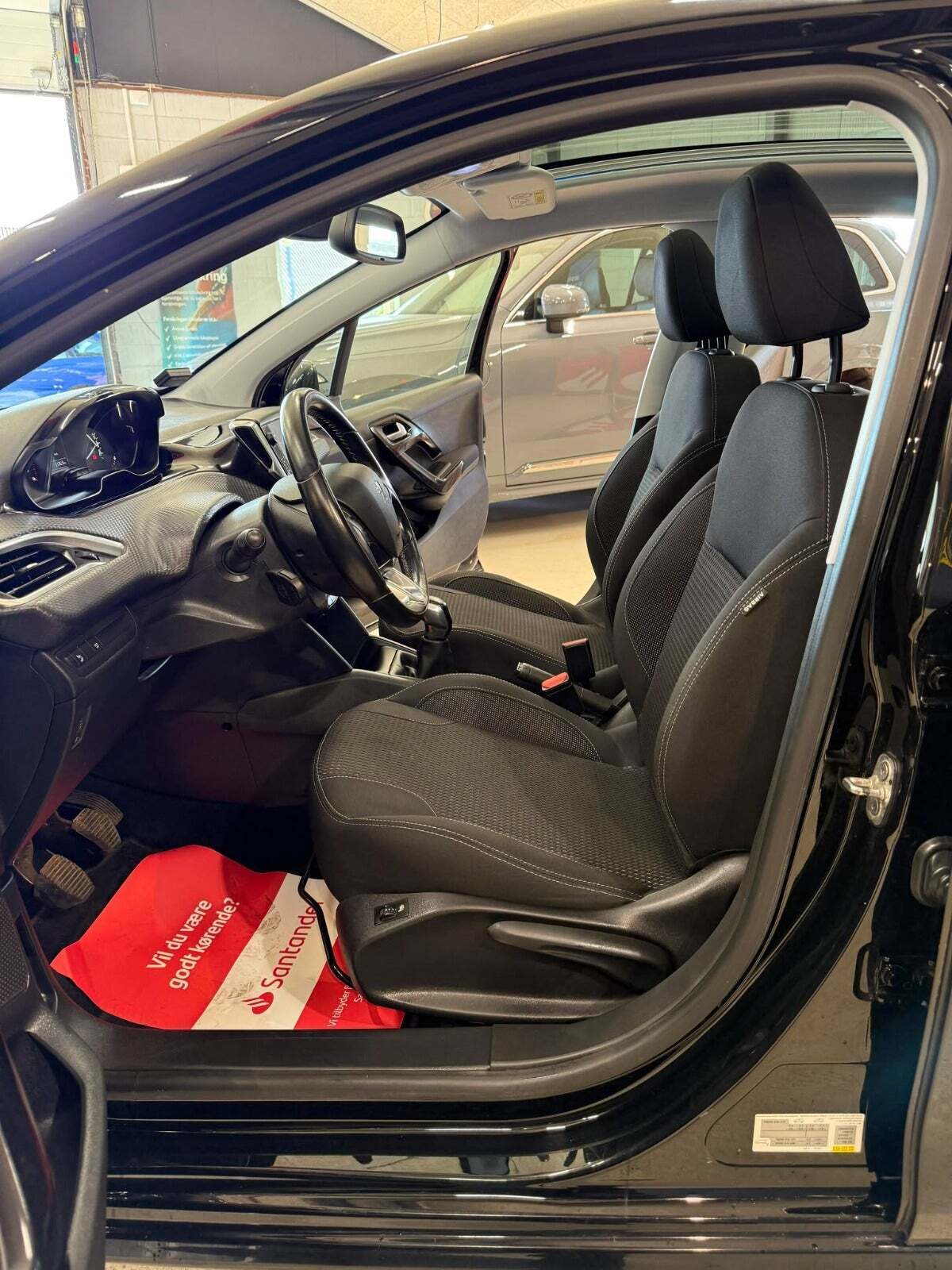 Peugeot 208 1,5 BlueHDi 100 Prestige Sky