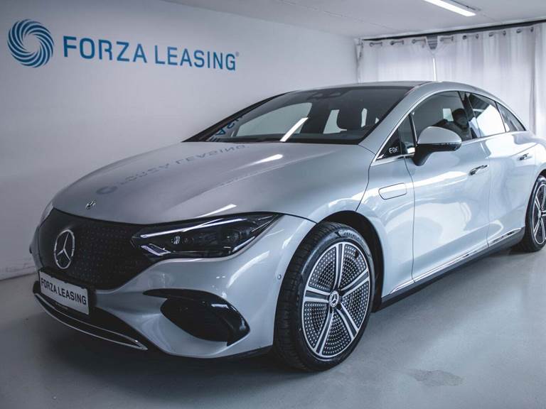 Mercedes EQE350+ Electric Art