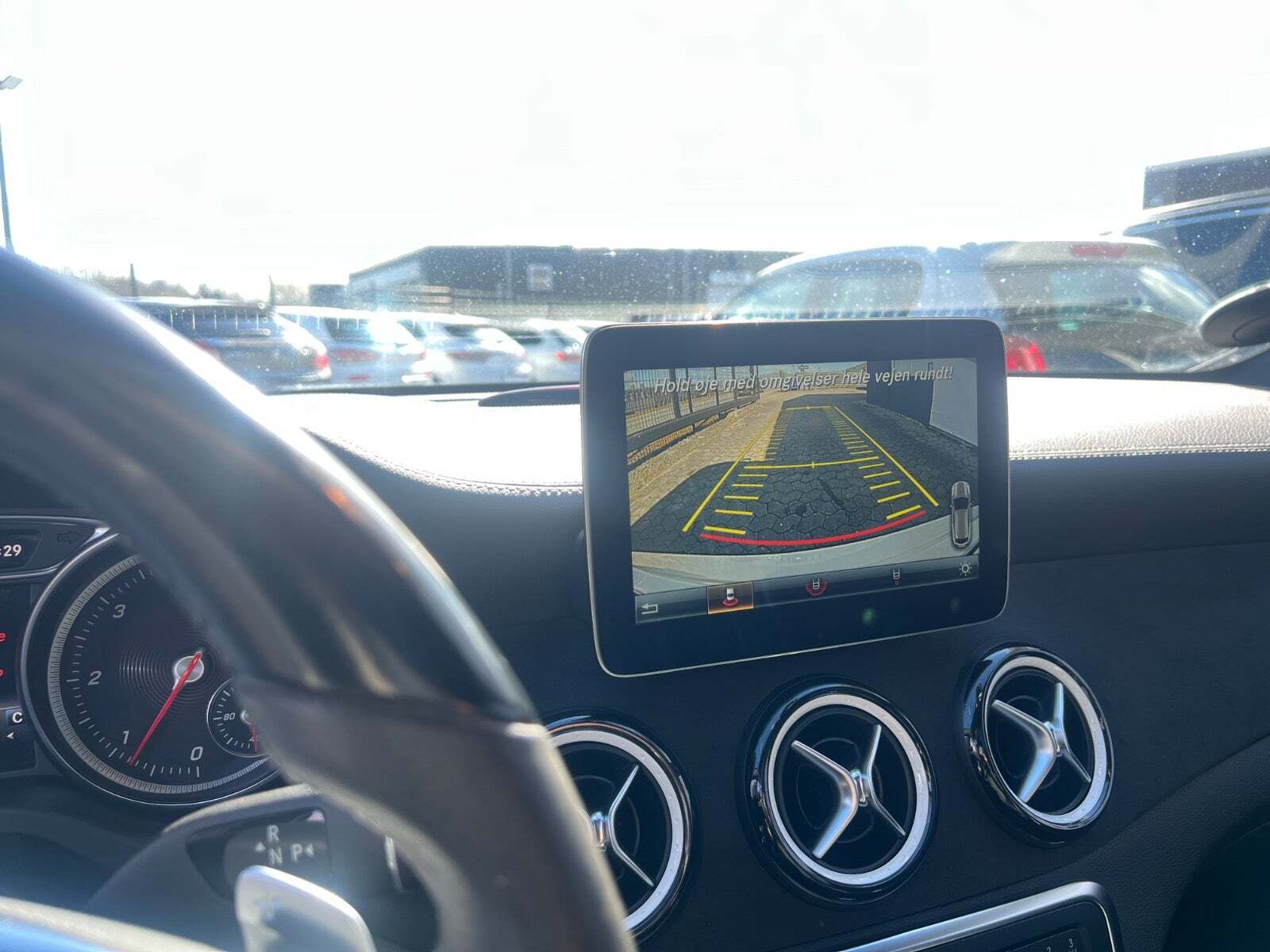 Hvid Mercedes CLA220 d fra 2017