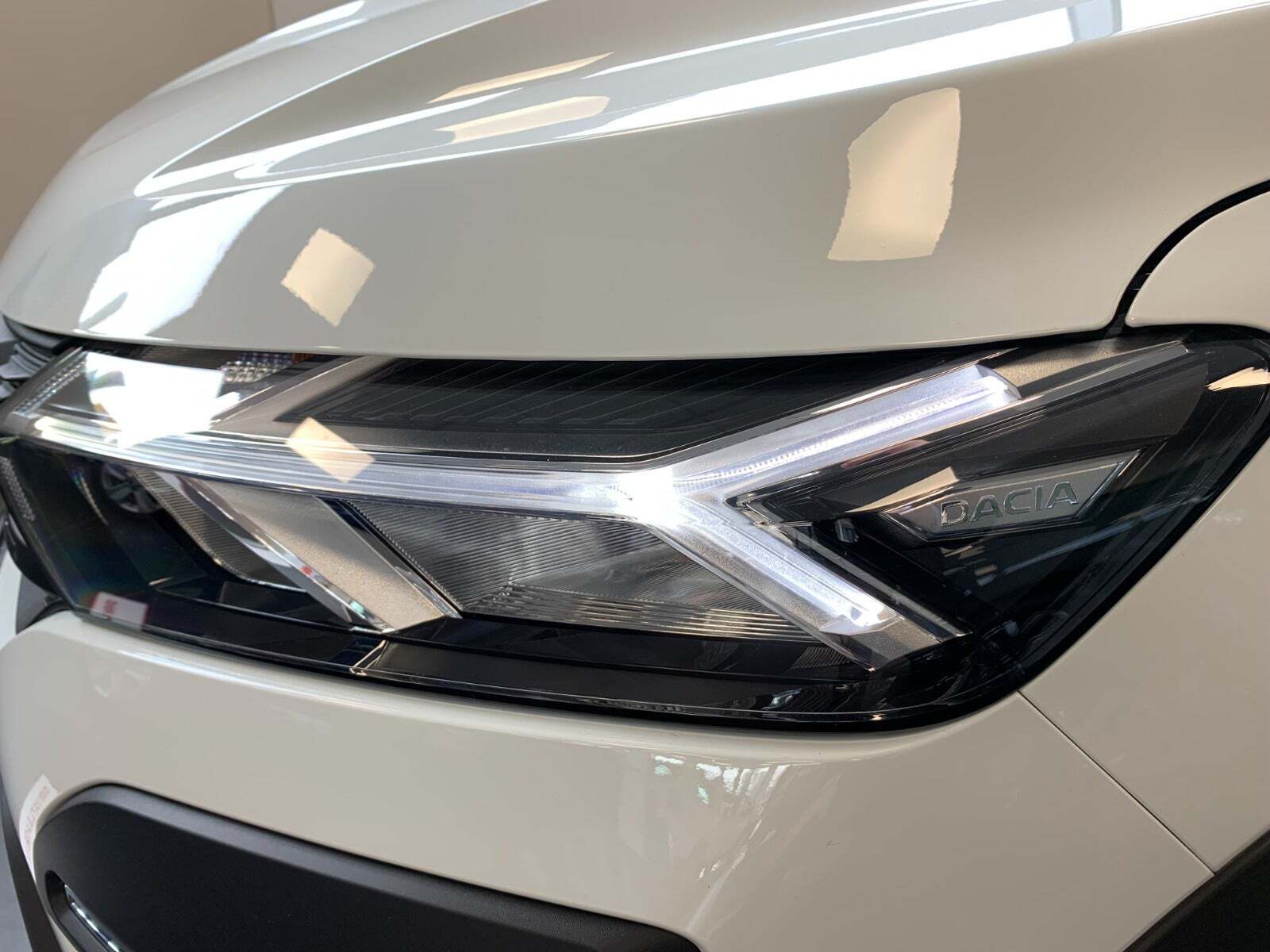 Hvid Dacia Sandero Stepway fra 2022