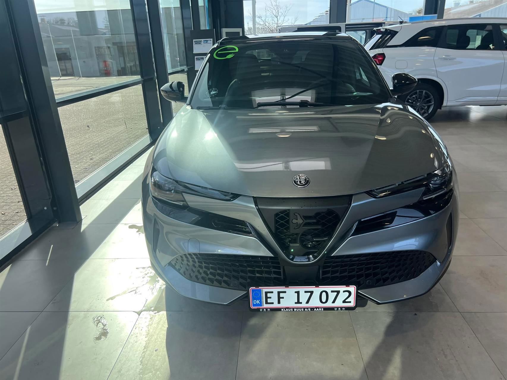 Alfa Romeo Junior EL Speciale 156HK 5d Aut.