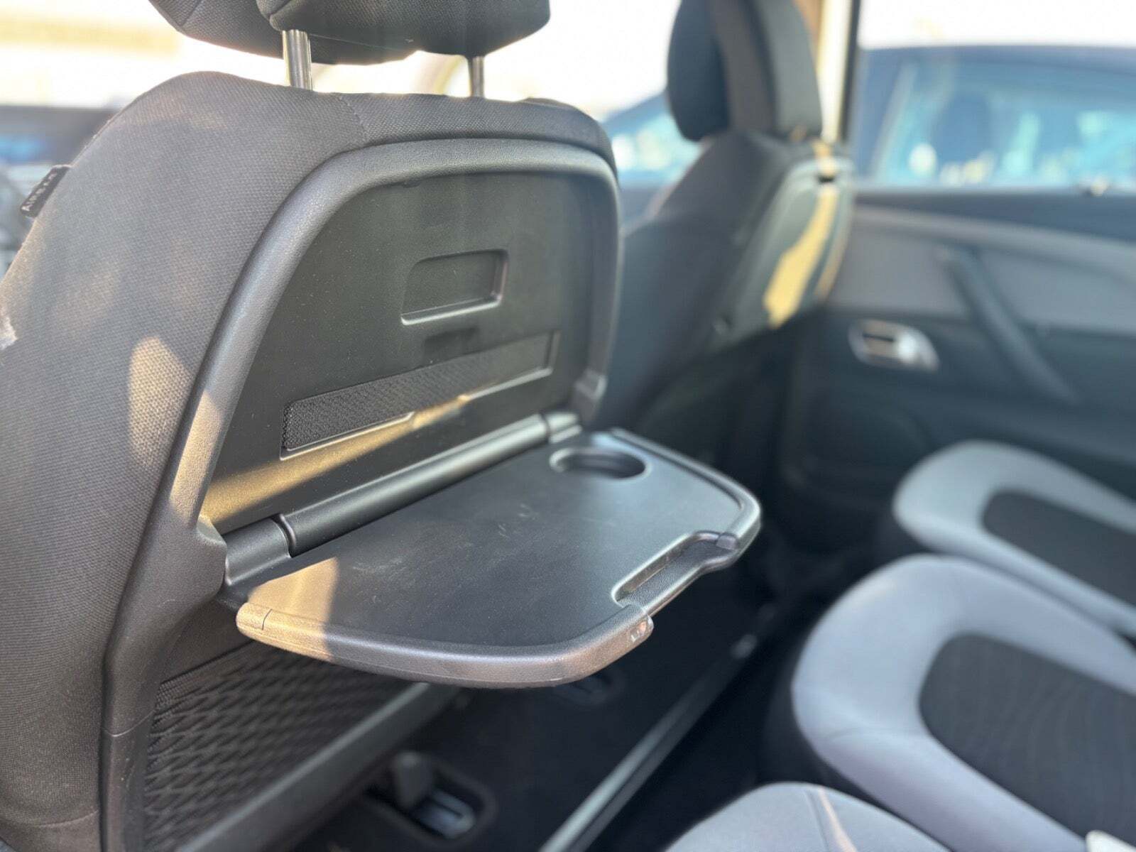 Grå Citroën Grand C4 Picasso fra 2014