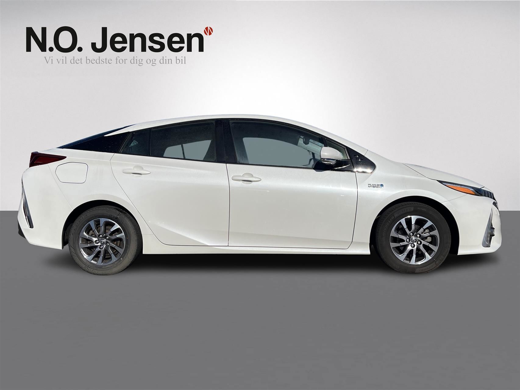 Toyota Prius Plug-in 1,8 Plugin-hybrid H3 122HK 5d Aut.