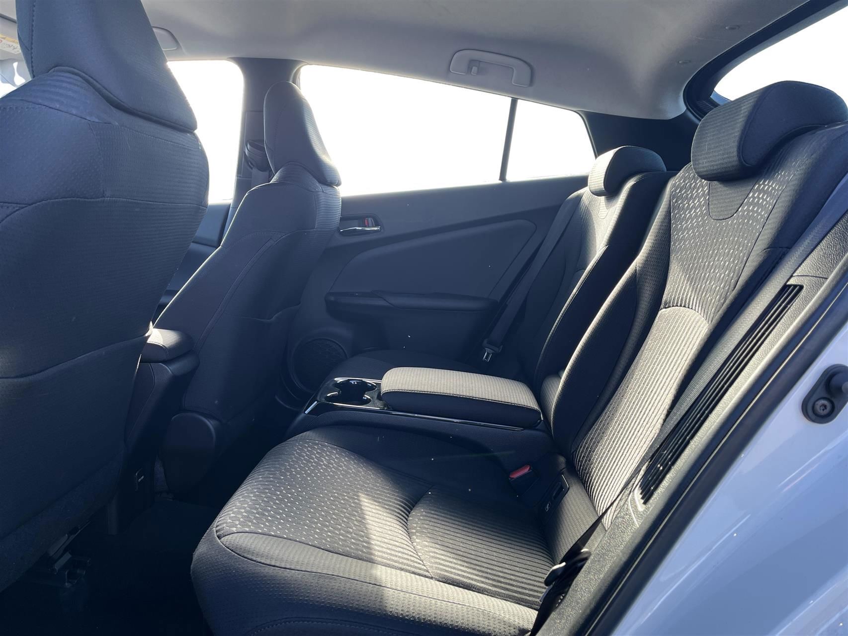 Toyota Prius Plug-in 1,8 Plugin-hybrid H3 122HK 5d Aut.