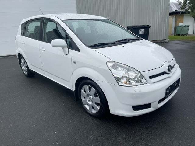 Toyota Corolla Verso 2,2 D-4D Terra 7prs