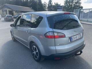Sølv Ford S-MAX fra 2007