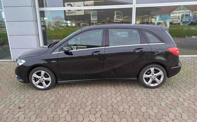 Mercedes B180