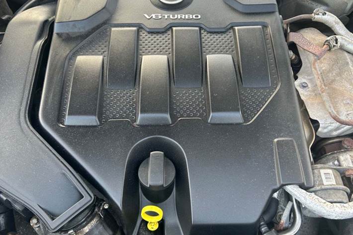 Grå Opel Insignia fra 2011