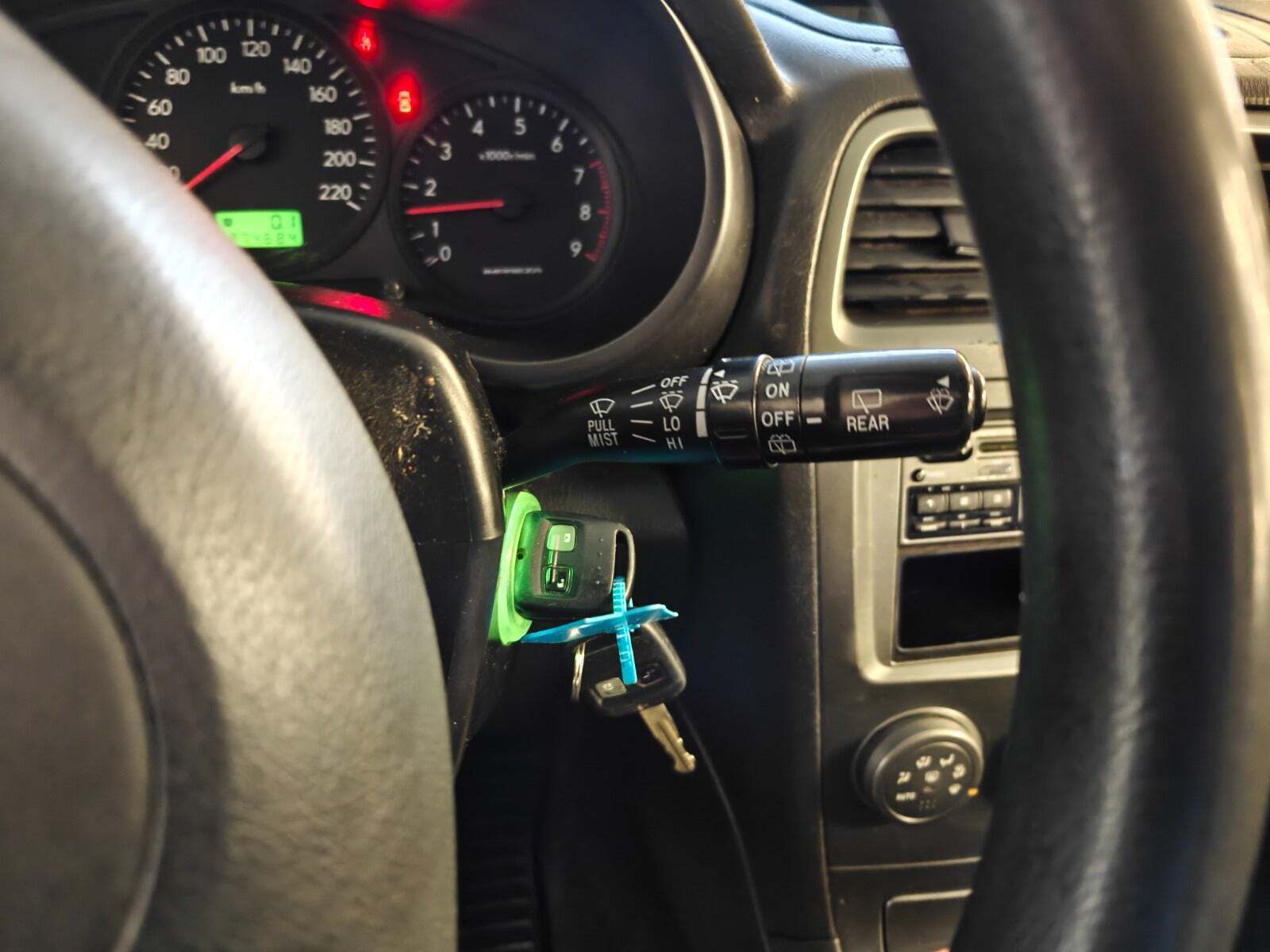 Blå Subaru Impreza fra 2007 set indefra