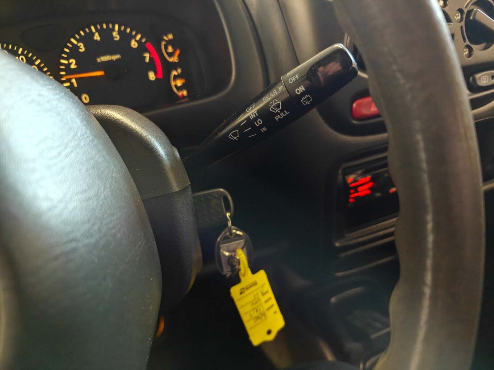 Gul Suzuki Ignis fra 2002
