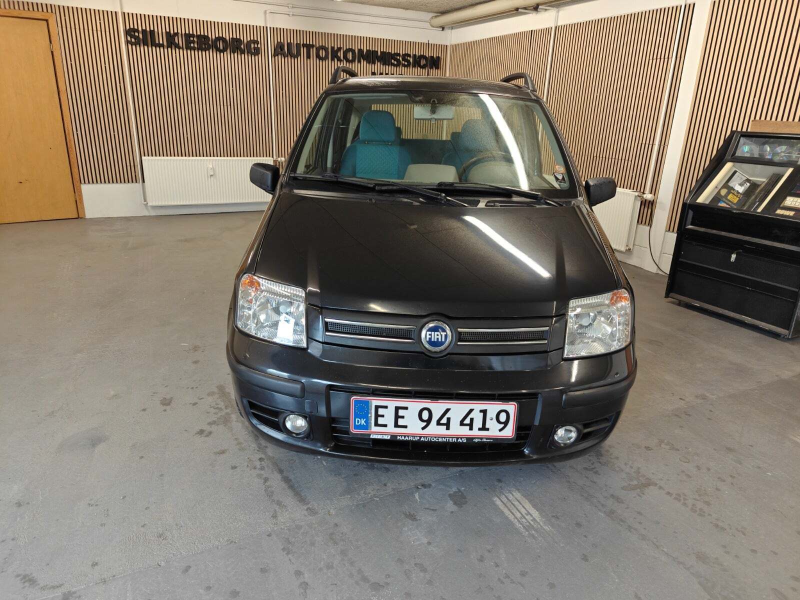 Gul Fiat Panda fra 2004