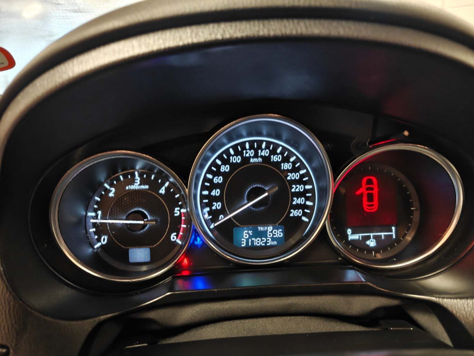 Gul Mazda 6 fra 2013