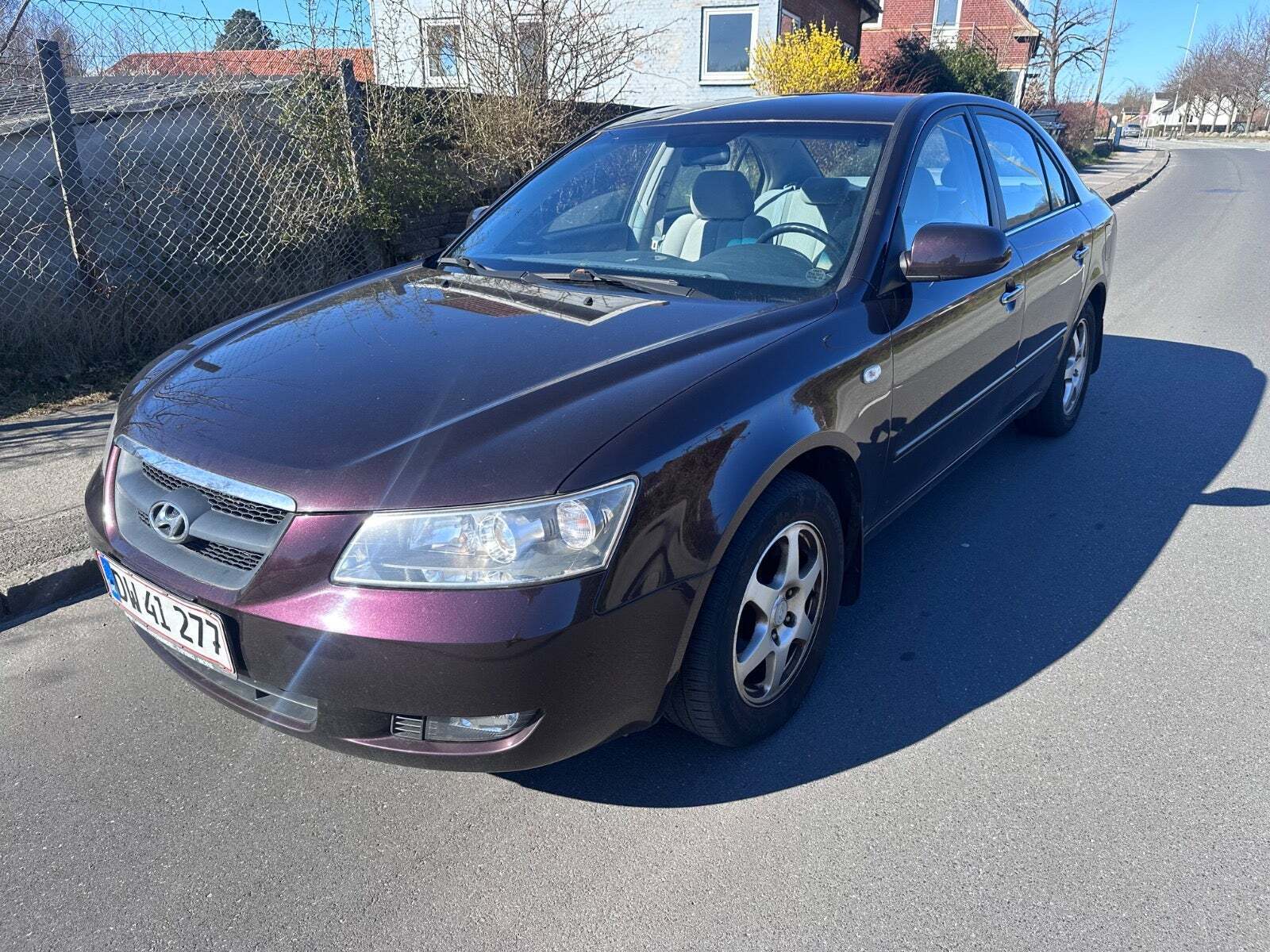 Grøn Hyundai Sonata fra 2006