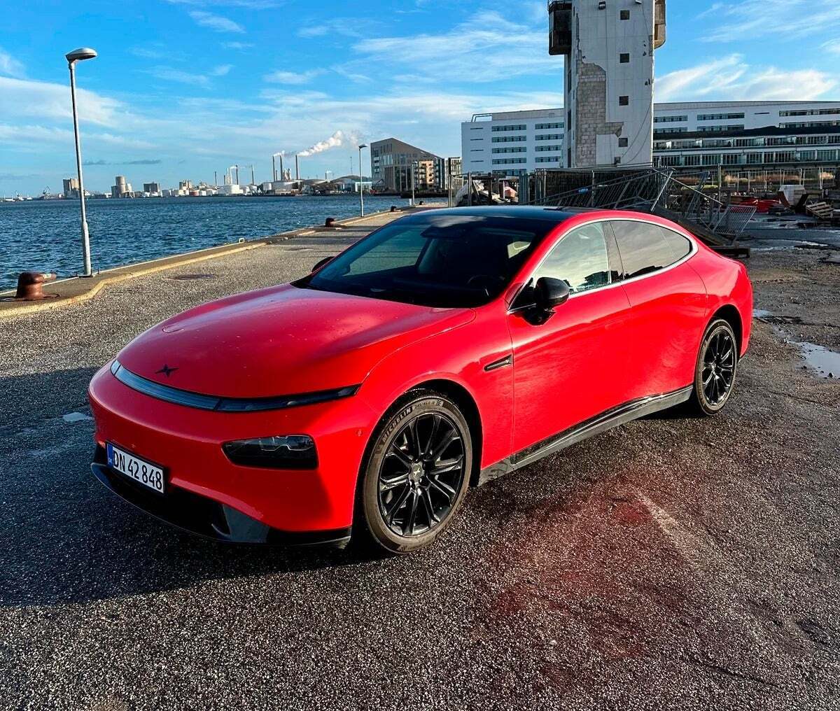 XPeng P7