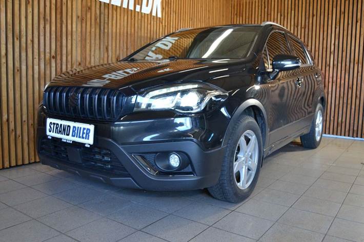 Sort Suzuki S-Cross fra 2016 set udefra