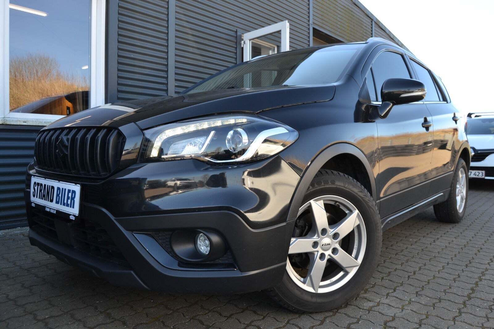 Sort Suzuki S-Cross fra 2016