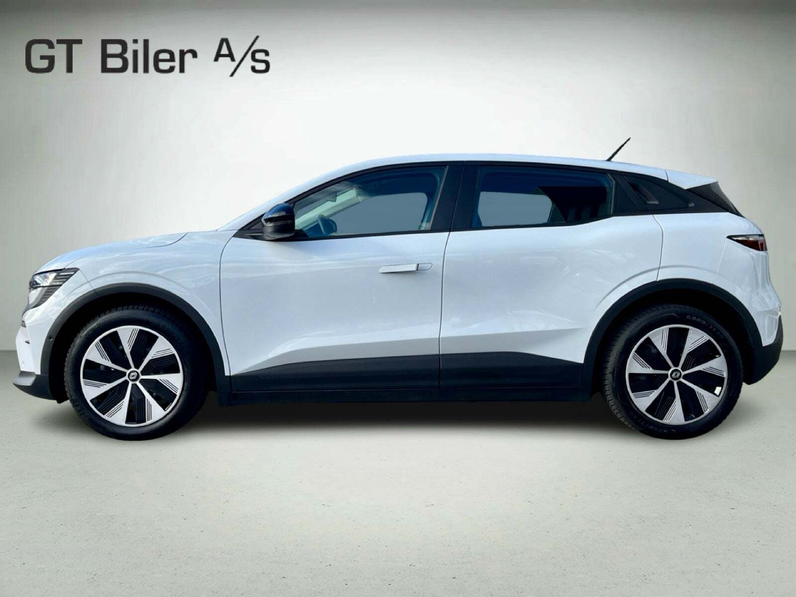 Hvid Renault Megane E-Tech fra 2023