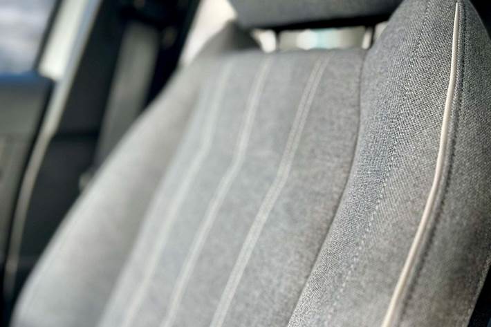 Hvid Renault Megane E-Tech fra 2023